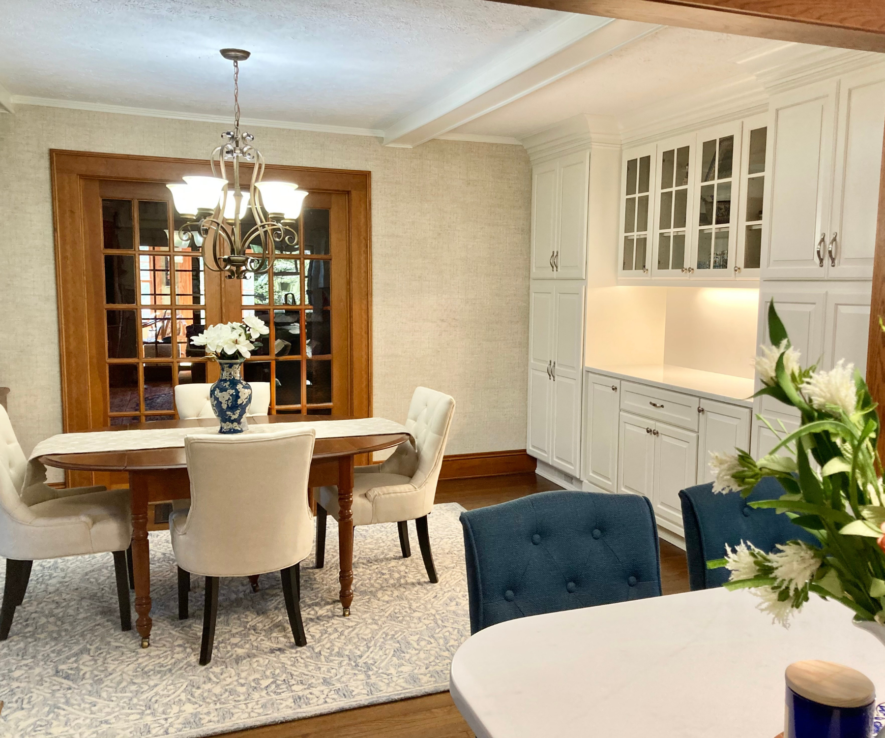 Spacious dining space integrated into an open-concept layout